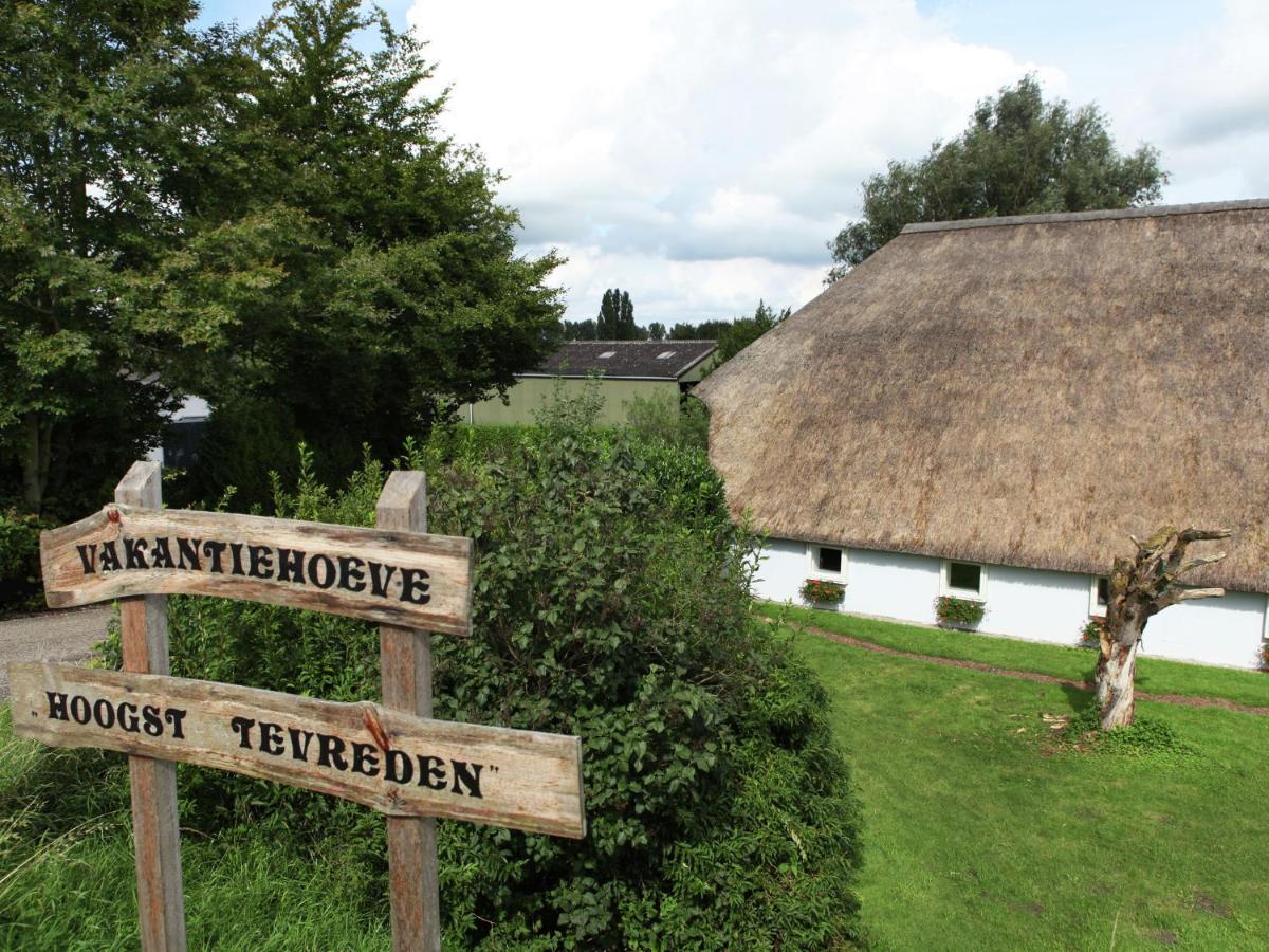Quaint Farmhouse Near River In Oosterwijk Leerdam Luaran gambar