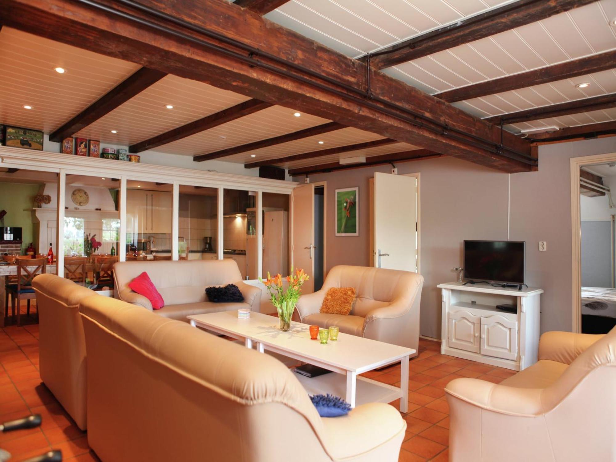 Quaint Farmhouse Near River In Oosterwijk Leerdam Luaran gambar